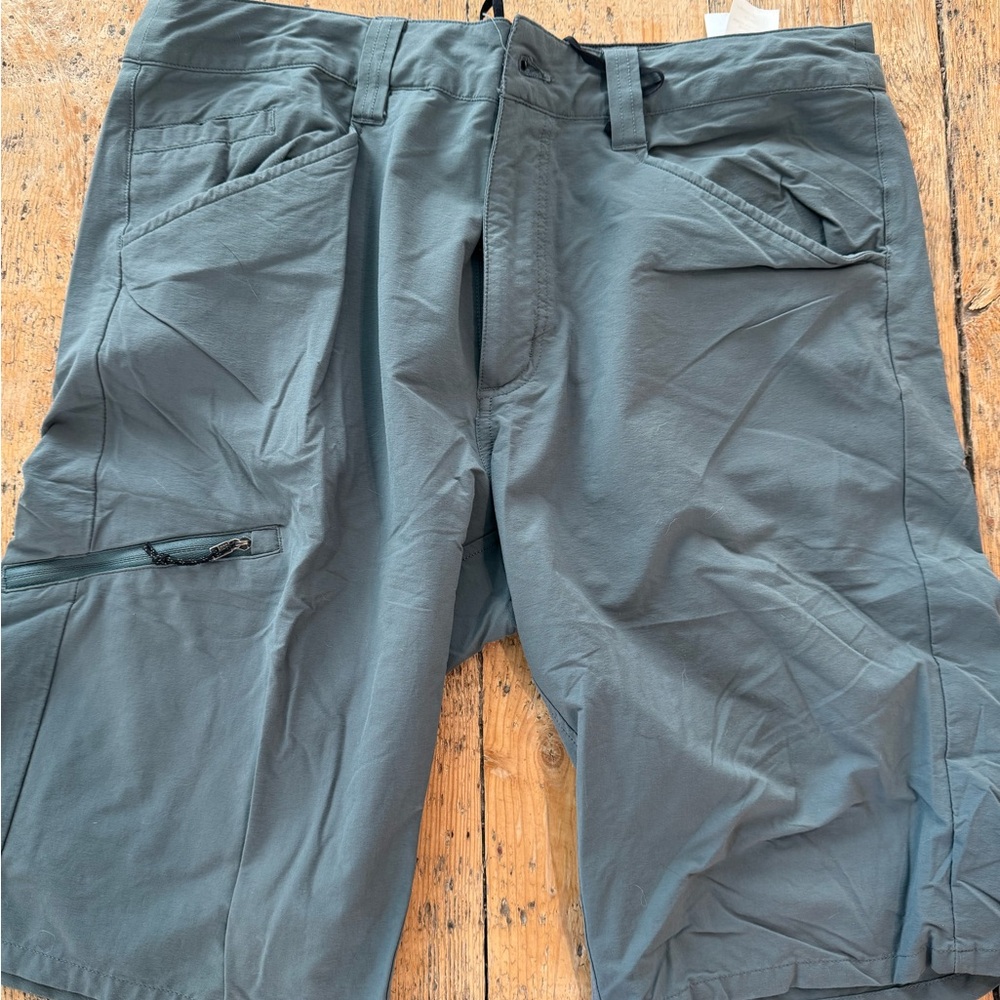 Patagonia Men's Dark Gray Cargo Shorts